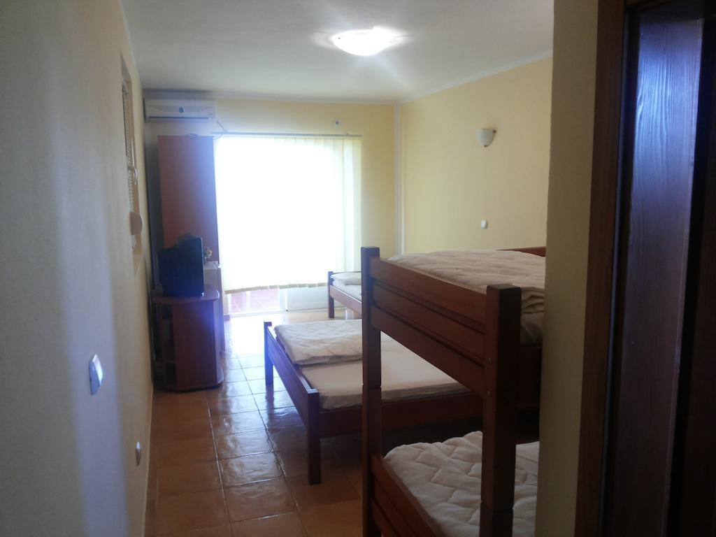 Apartments And Studios Anicic Утєха Номер фото