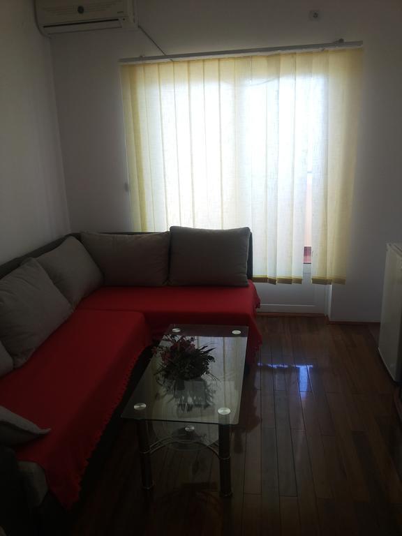 Apartments And Studios Anicic Утєха Екстер'єр фото
